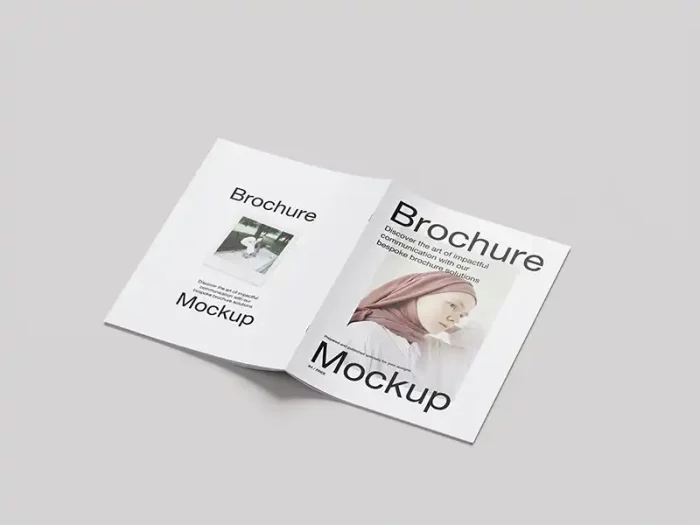 موکاپ Folded Brochure